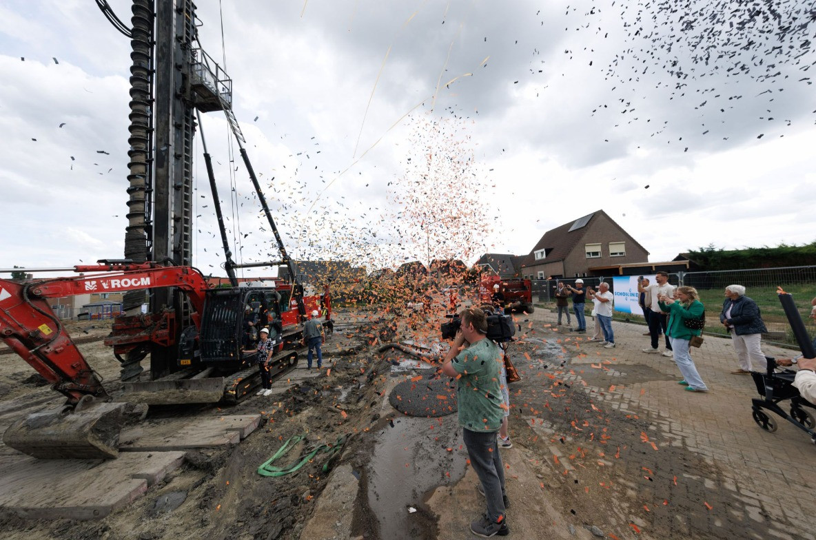 20250827-Feestelijk-moment-10-woningen-Rap-woningen-in-Langeweg2